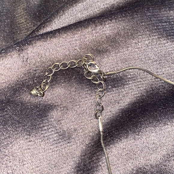 🍂Super cute White cross necklace! - Picture 3 of 3